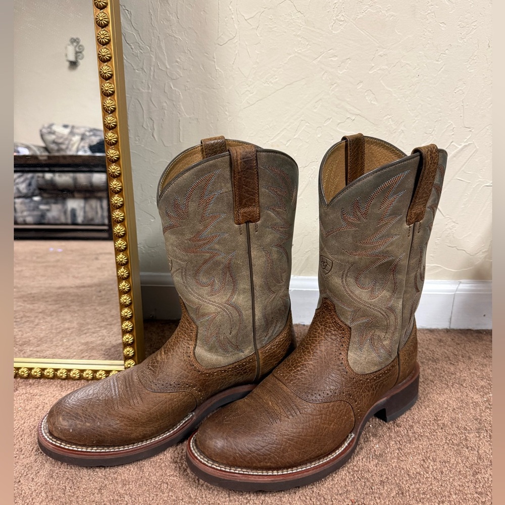 Ariat Men's Rustic Brown and Olive Western Boots